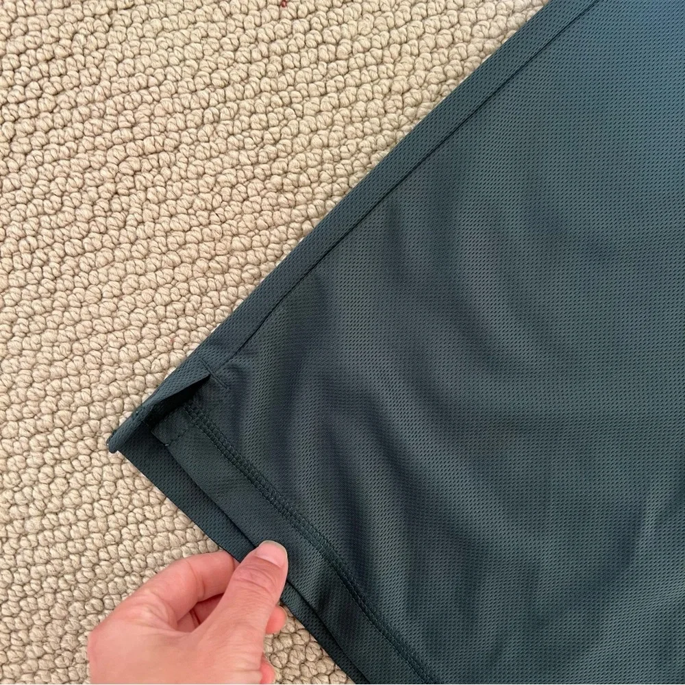 Everlane Workout Tee - Picture 4 of 4